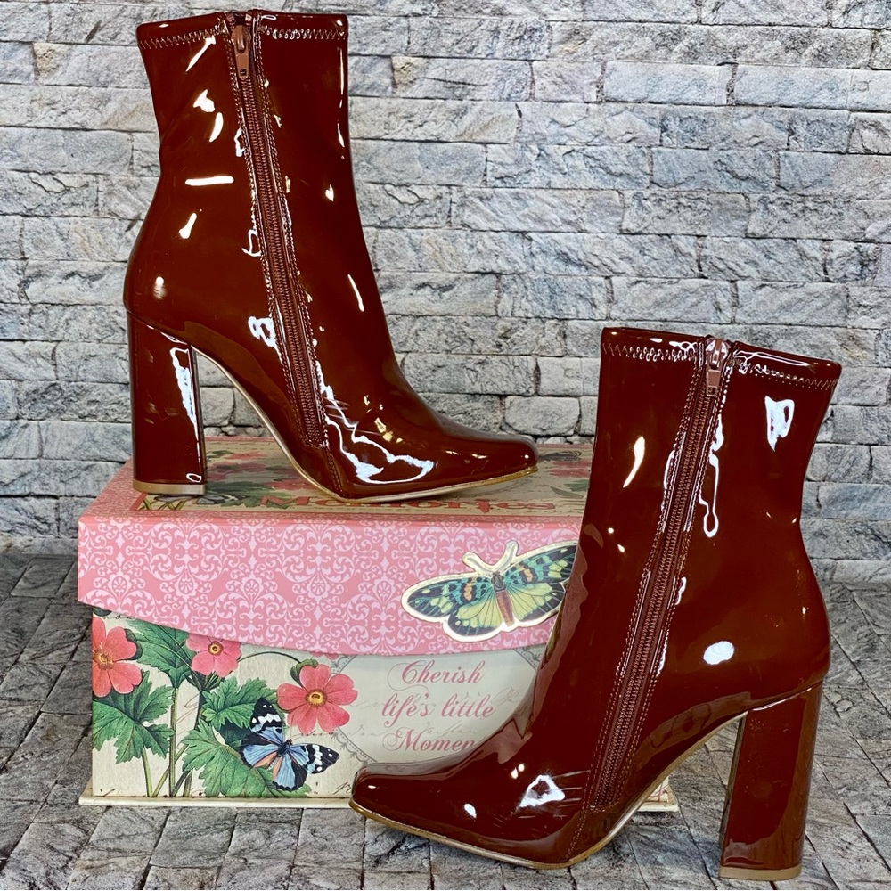 Steve Madden Lynden Mid Calf Boots Cognac Patent Leather Block Heel